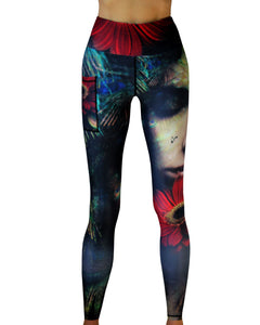 Stunning black women's long tights for running, hiking , yoga and playing padel.  It comes with a pocket and non-slip high waistband. The design is unique. Made locally in Cape Town, South Africa.
