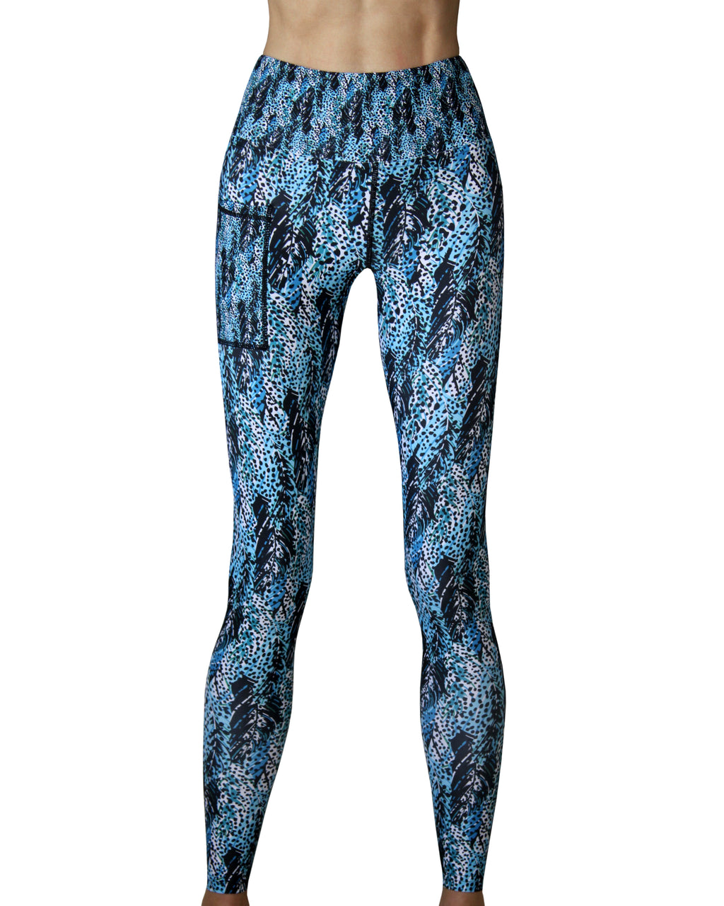 Black and blue leggings for women that runs, do yoga and exercise at the gym.  Made in Cape Town, South Arica.